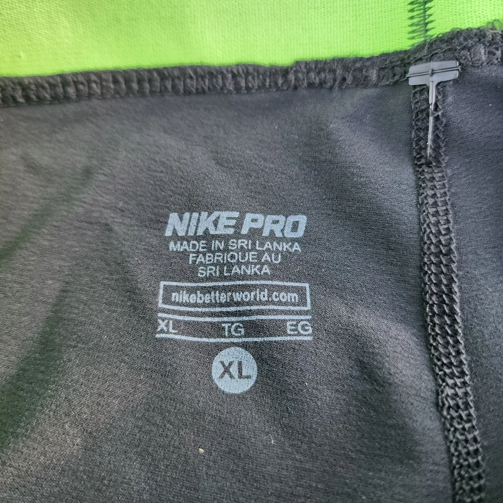 SOLD Nike Pro HyperRecovery Tights | XL | NWT Compression Fit with Lime Green - Picture 7 of 7